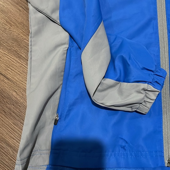 Wire2wire lightweight zip up jacket - Picture 2 of 3